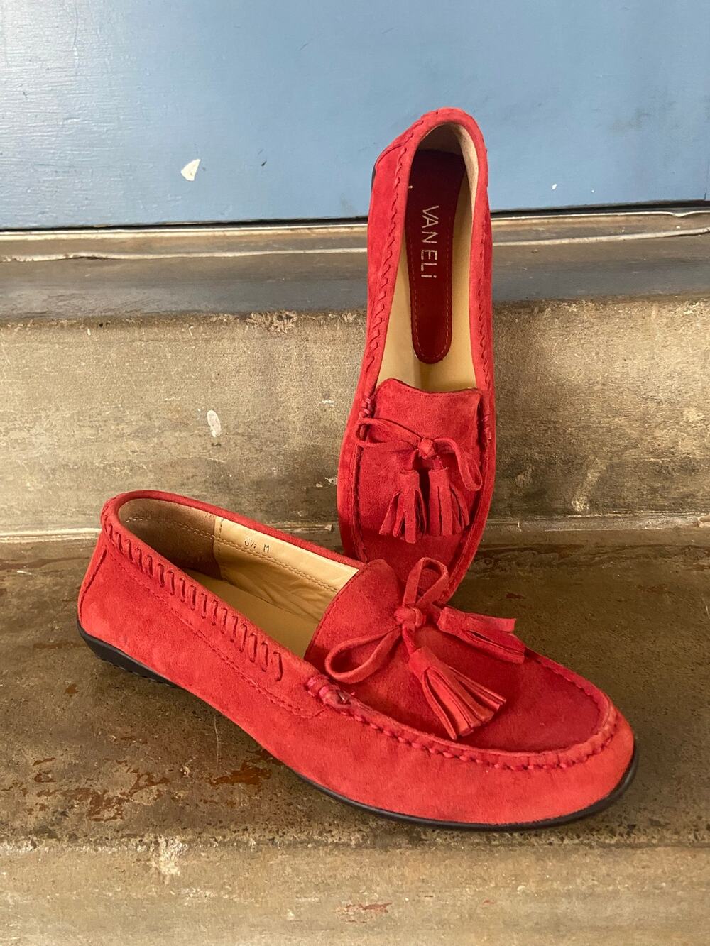 VANELI red suede moccasin with whipstitch and bow detail